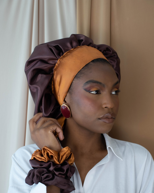 PACK Bonnet en satin et chouchou XXL