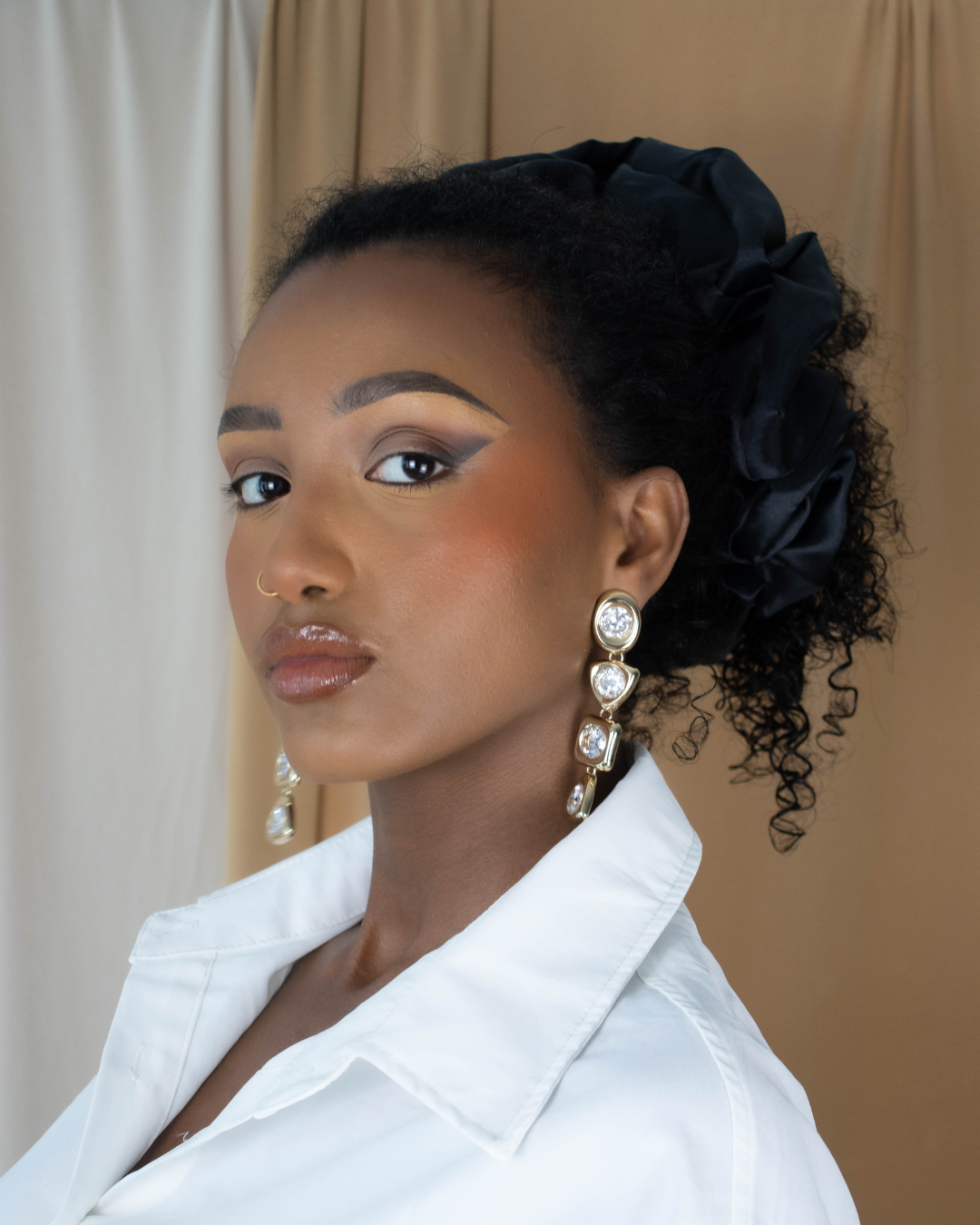 PACK Bonnet en satin et chouchou XXL